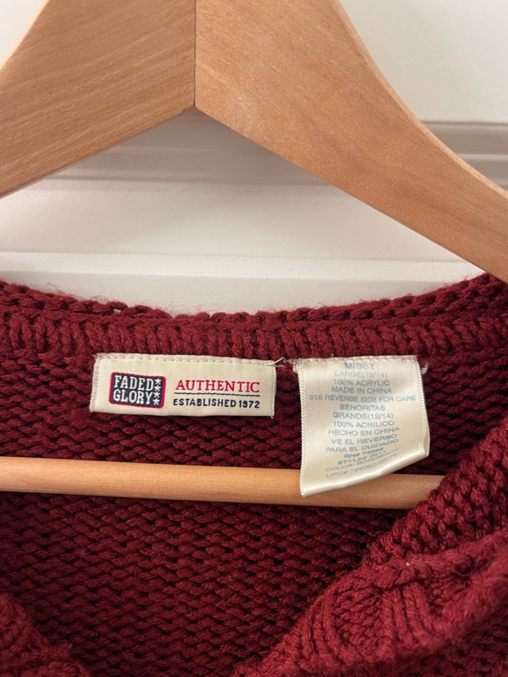 Faded Glory Red Cable-Knit Zip Hoodie Cardigan - Picture 3 of 3